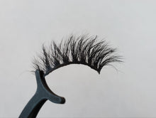 Load image into Gallery viewer, Sparkly Girl Lux Lashes "XD06" - Sparkly Girl
