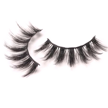 Load image into Gallery viewer, Sparkly Girl  Magnetic Lashes Kit "7-22-21" - Sparkly Girl
