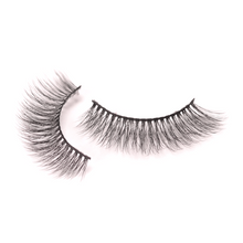 Load image into Gallery viewer, Sparkly Girl Lucky lashes Magnetic Kit "D31" - Sparkly Girl