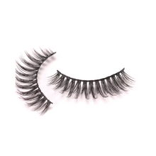 Load image into Gallery viewer, Sparkly Girl Mini Lashes Magnetic Kit &quot;Do8&quot; - Sparkly Girl
